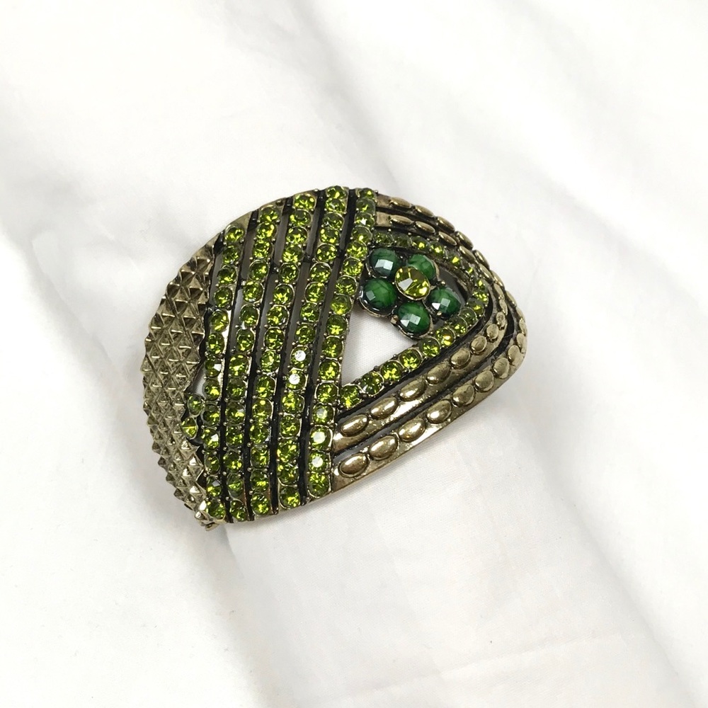 Vintage Bracelet Emerald Rhinestone Gold Hinge